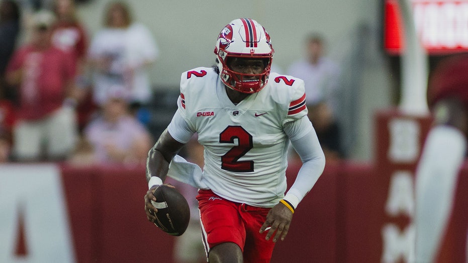 Tulane Suspends Quarterback TJ Finley After Arrest