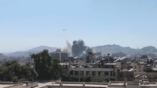 Israel Targets Syrian Military HQ in Damascus Amid Druze Clashes