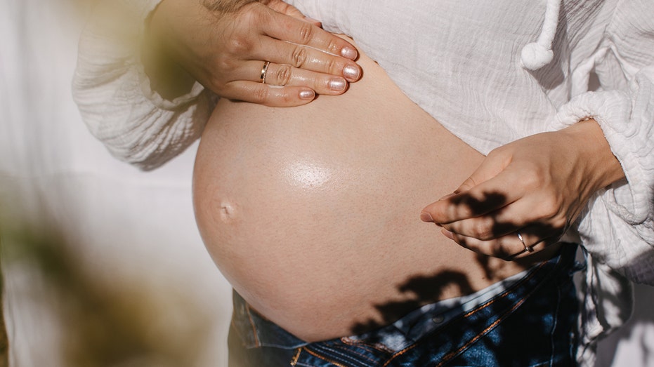Kansas Lawsuit Targets Law Stripping Pregnant Women’s End-of-Life Choices