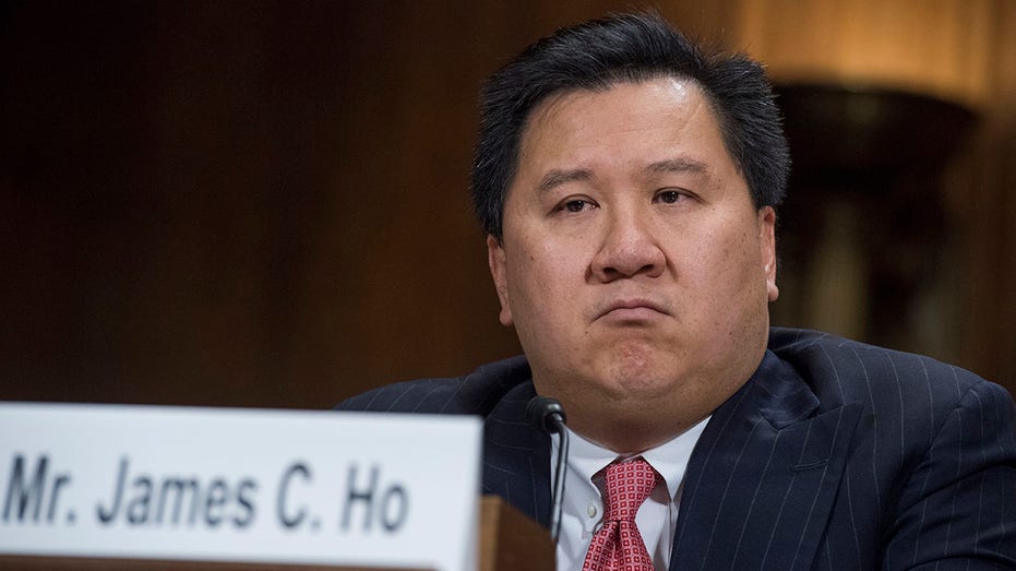 Federal Judge Appointed by Trump Resigns from Association, Citing Hypocrisy Over Threat Statements