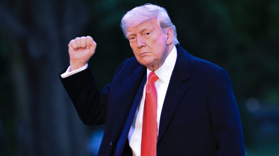 Trump's Triumphs and Troubles: Tax Cuts Pass, but Polls Show Economic Woes Persist