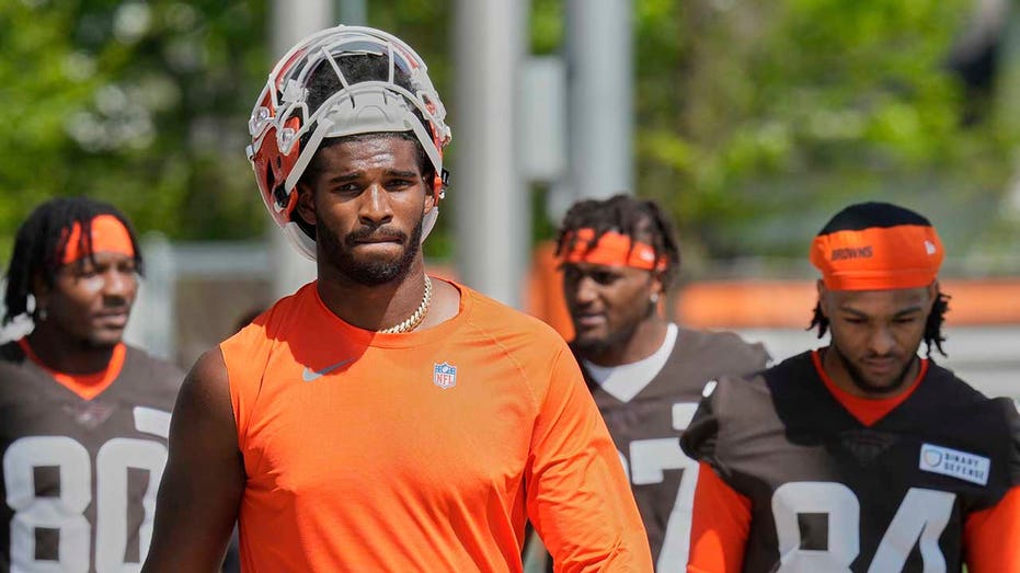 Shedeur Sanders’ Speeding Tickets and Court No-Show Spark NFL Rookie Drama