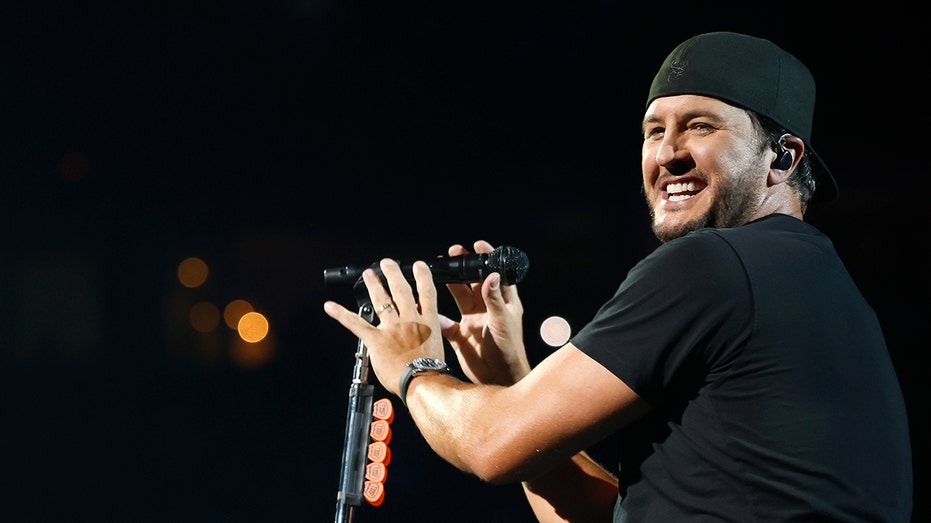 Luke Bryan’s Hilarious Jab at Coldplay Kiss Cam Scandal Goes Viral