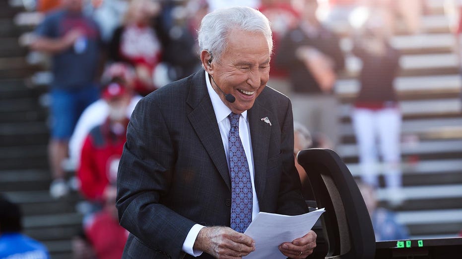 Legendary Lee Corso to Hang Up His Headgear: College GameDay Icon Announces Retirement