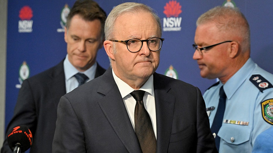 Bondi Beach Hanukkah Shooting: How a Single Attack Is Stress-Testing Australia’s Gun-Control Model