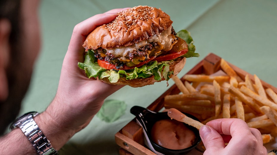 Your Blood Betrays Your Junk Food Habits, NIH Study Finds