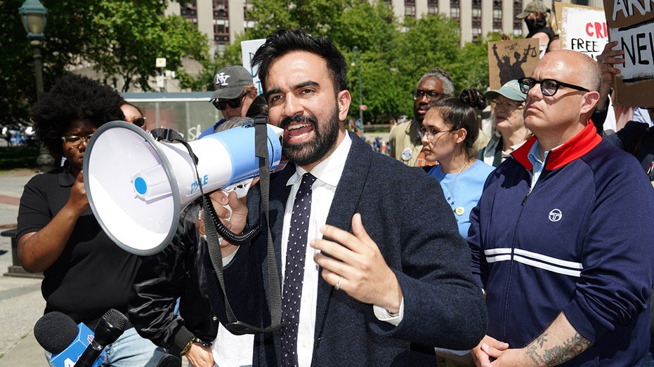 Zohran Mamdani Stirs NYC Mayoral Race with Bold BDS Support and Israel Stance