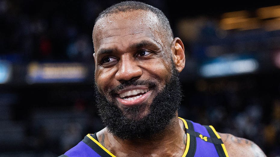 LeBron James Sideswipes ESPN Reporter Over Previous Remarks: 'It's Weird'