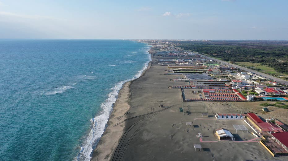 Tragic Loss: British Teen Dies in Beach Sand Tunnel Collapse in Italy
