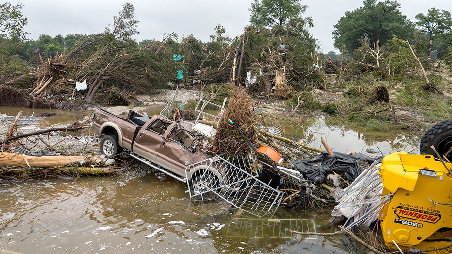 Texas Flood Survivor Clings to Meter Box for Hours in Harrowing Escape