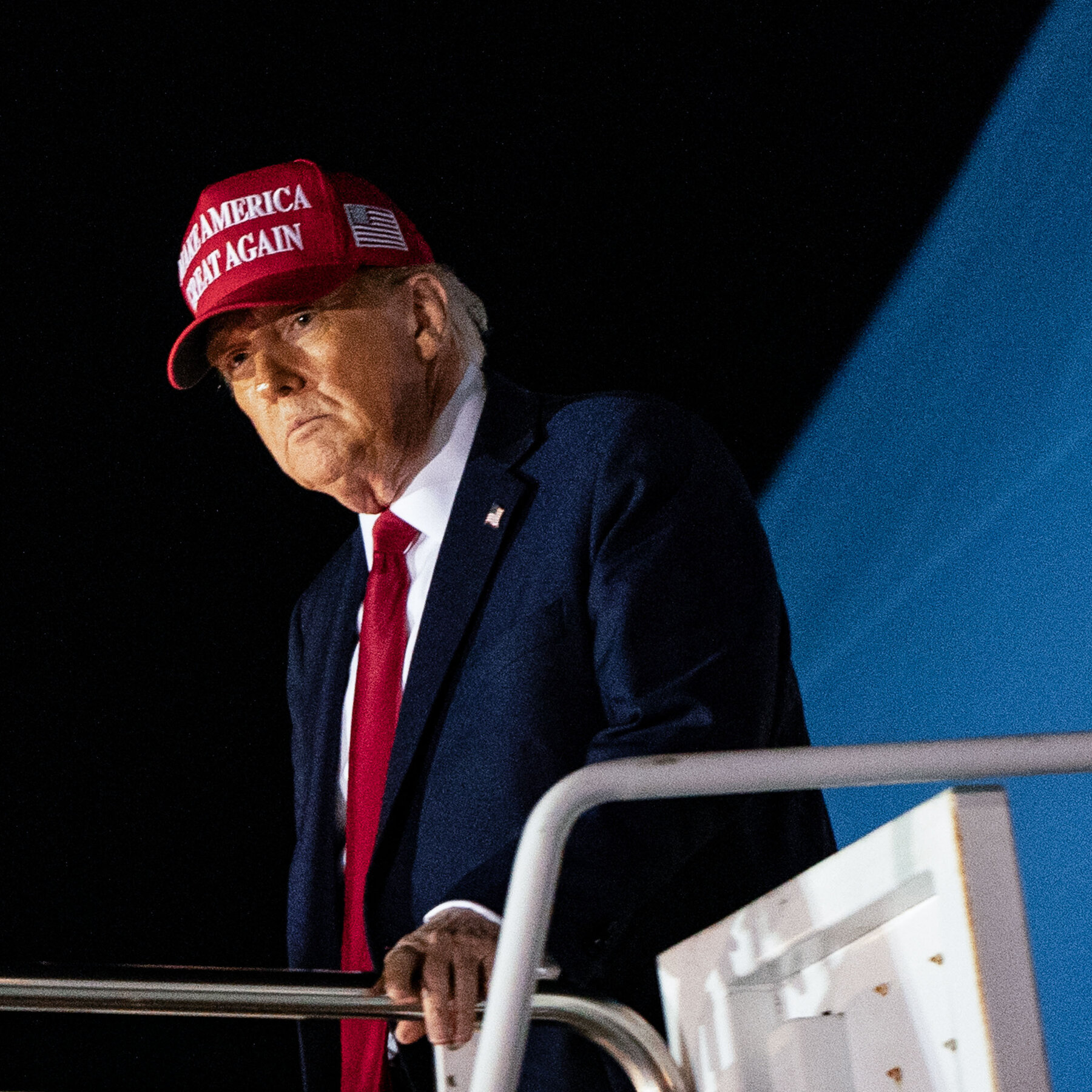 Trump Turns Up Trade Pressure on China After Beijing Stays Silent