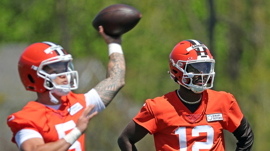 Browns’ QB Drama: Gabriel Grabs First Snaps, but Stefanski Says Hold the Hype