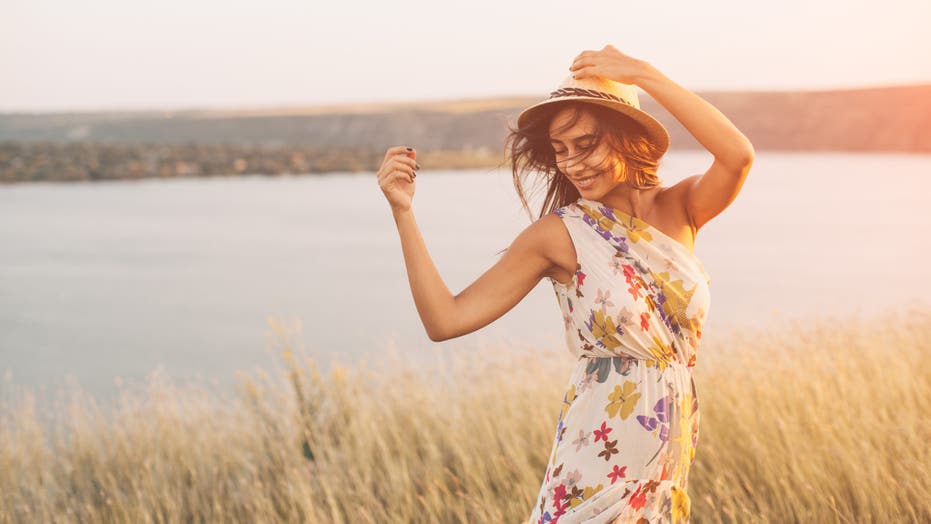 Memorial Day Sales: Up to 70% Off Summer Fashion at Abercrombie, Macy’s, and More