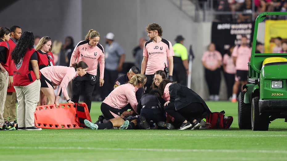 NWSL Star Savy King Stretchered Off After Medical Emergency in Angel City Match