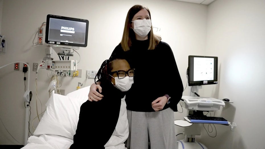 Alabama Woman Breaks Record Living with Pig Kidney Before Removal