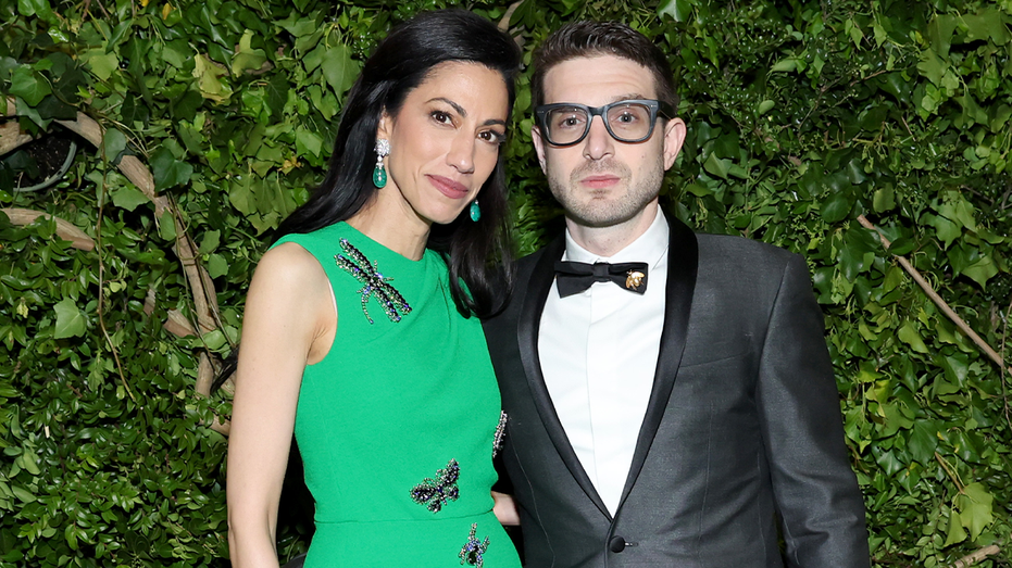 Huma Abedin and Alex Soros Wed in Lavish Hamptons Ceremony with Democratic Elites