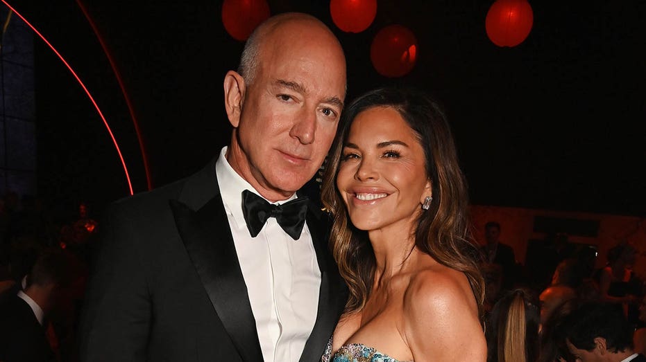 Bezos and Sánchez Heat Up $500M Yacht Ahead of Venice Wedding