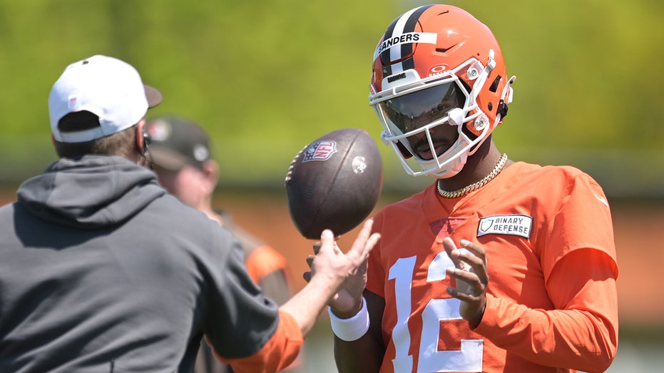 Shedeur Sanders Blames Draft Hate on Deion’s Legacy, Eyes Browns Breakthrough