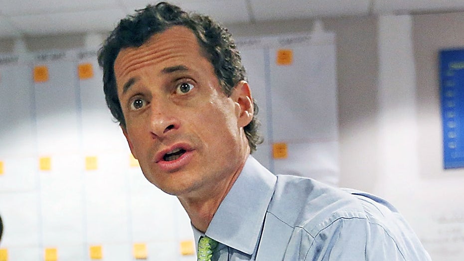 Anthony Weiner Jokes About Sexting Scandal in Bold NYC Council Comeback Bid