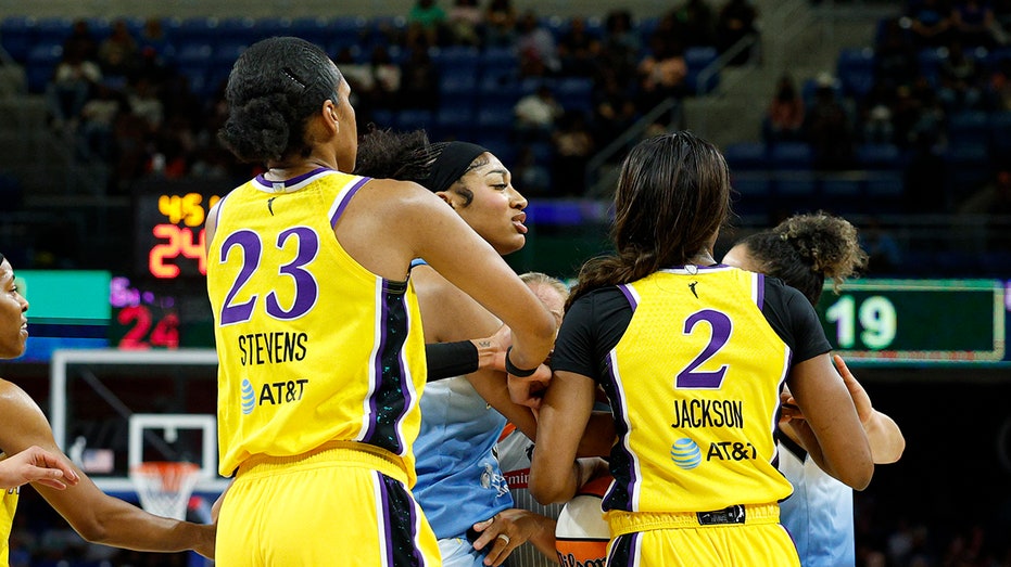 Angel Reese and Rickea Jackson Clash in Heated WNBA Shoving Match During Sky-Sparks Game