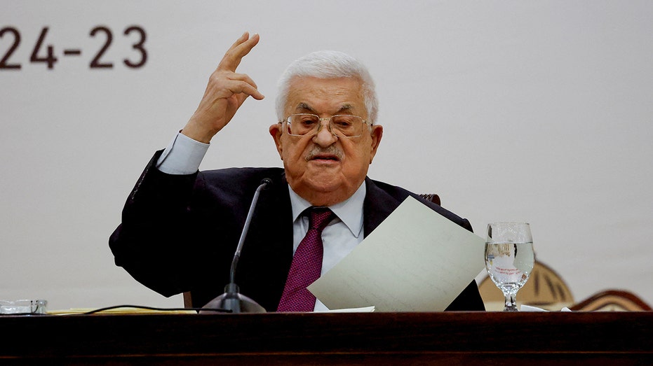 Palestinian President Tells Hamas: Release Hostages and Hand Over Gaza
