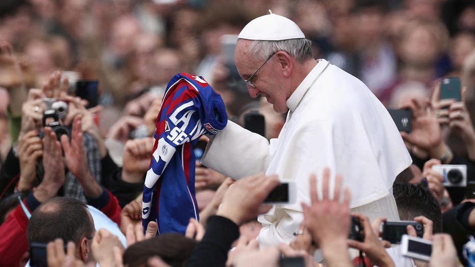 Pope Francis’ Passing Halts Serie A Matches as Soccer World Mourns