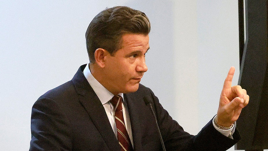 Florida’s Jason Pizzo Goes Independent, Announces 2026 Gubernatorial Bid