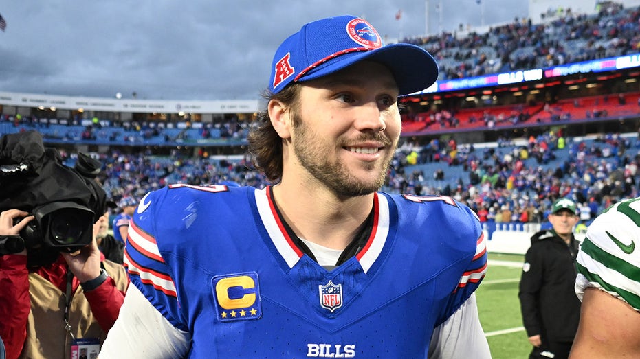 Josh Allen Secures Historic $330M Deal with Buffalo Bills