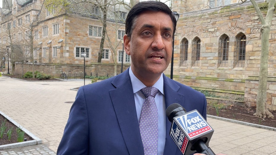Democrat Ro Khanna Calls for Party Overhaul While Cranking Up Heat on Trump and GOP