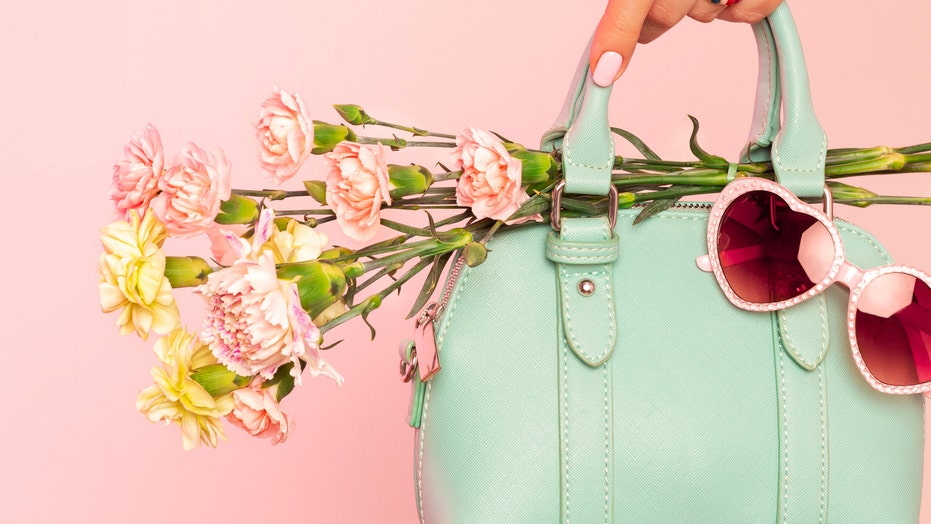 Shopping & lifestyle category