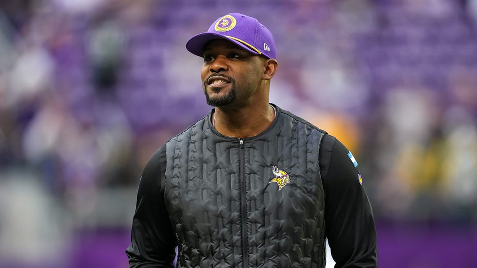 Brian Flores Thrives Leading Vikings’ Defense After NFL Head Coaching Pursuit