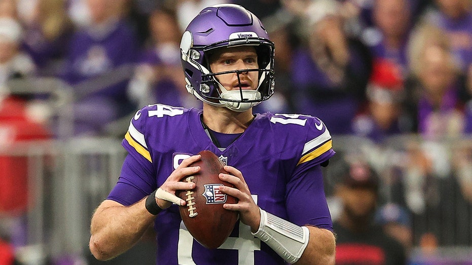 Vikings Decline Franchise Tag Option for Sam Darnold Despite Breakout Season