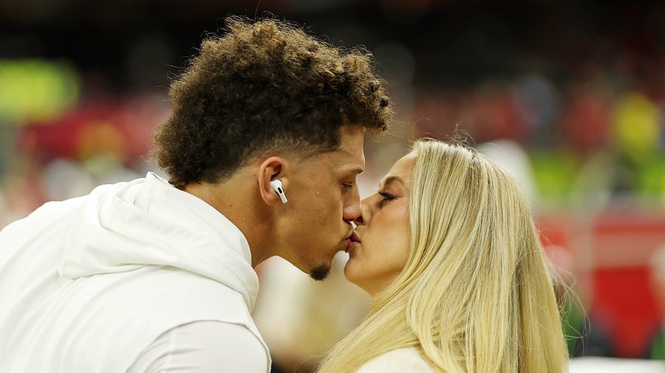 Trump Praises Patrick Mahomes' Mom and Wife for Their Loyalty Amid 2024 Campaign Support