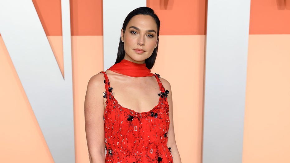 Gal Gadot Scared to Death by Brain Blood Clots While Eight Months Pregnant