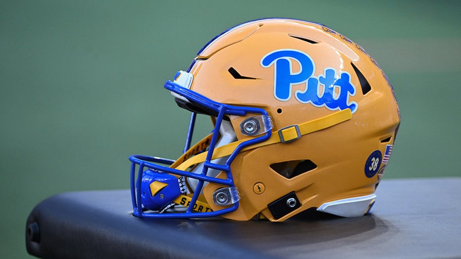 Pittsburgh College Football Player, 18, Tragically Dies in Car Crash