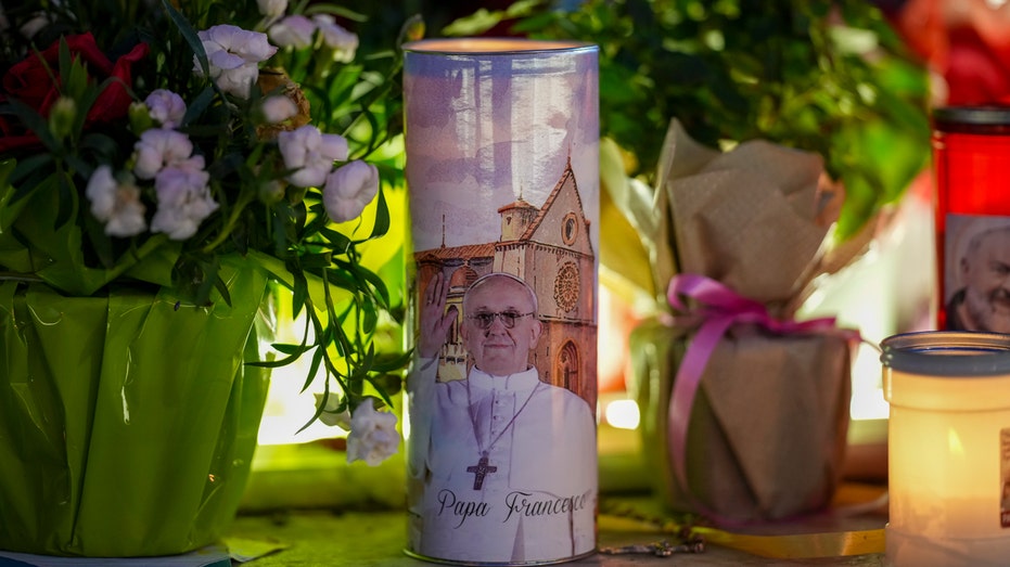 Pope Francis Shows Positive Progress, No Longer Depends on Breathing Assistance