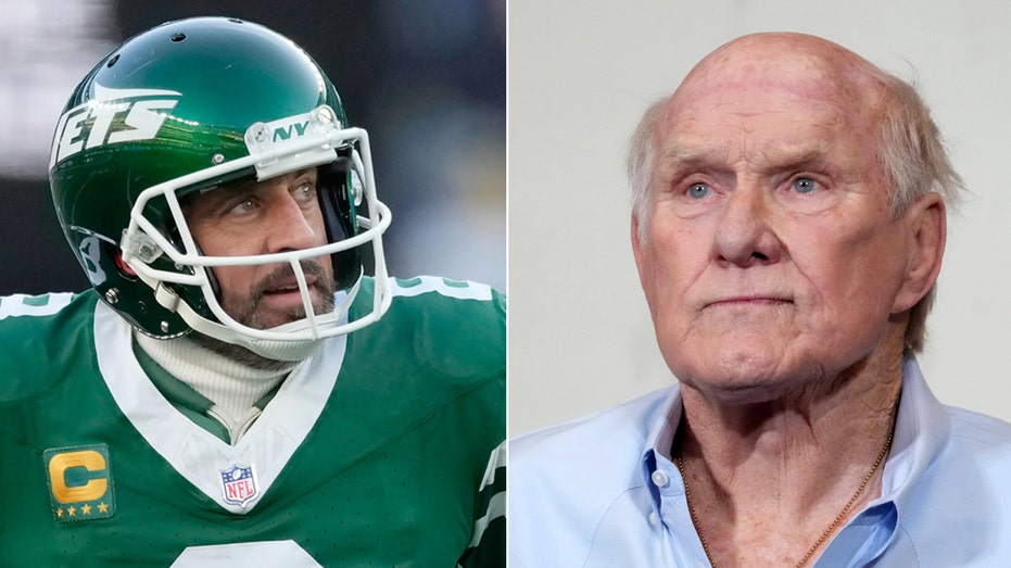 Bradshaw Blasts Rodgers-to-Steelers Rumors as a Joke, Defends Pickett
