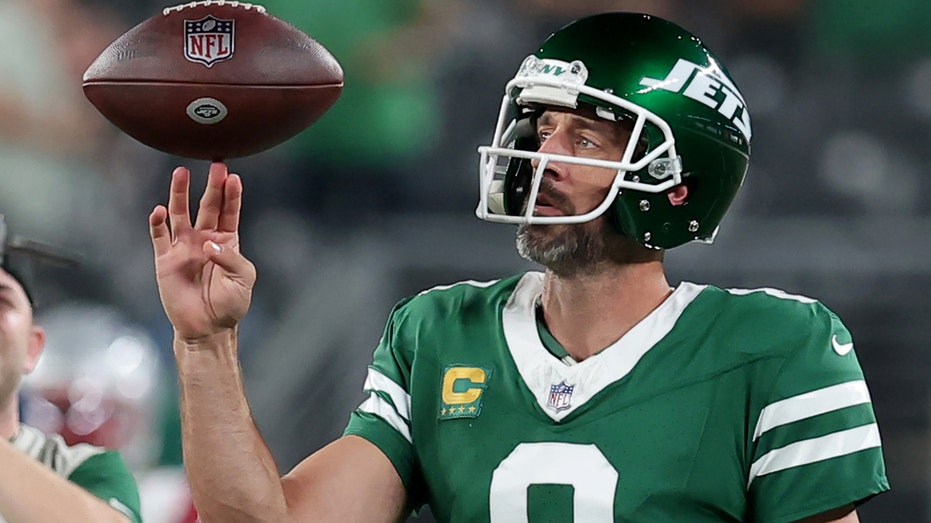 Aaron Rodgers Spotted at Kentucky Derby as NFL Future Remains in Limbo