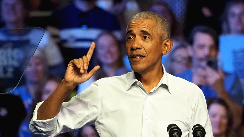 Obama Urges Affluent Liberals to Face Tough Choices in Hartford Speech