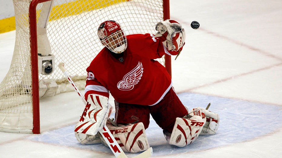 Dominik Hasek Claims Former Russian President Medvedev Made Death Threats Over Ukraine Criticism