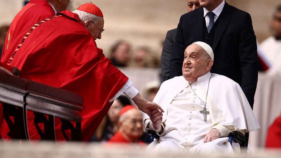Pope Francis Greets Thousands After Palm Sunday Mass, Showing Signs of Recovery