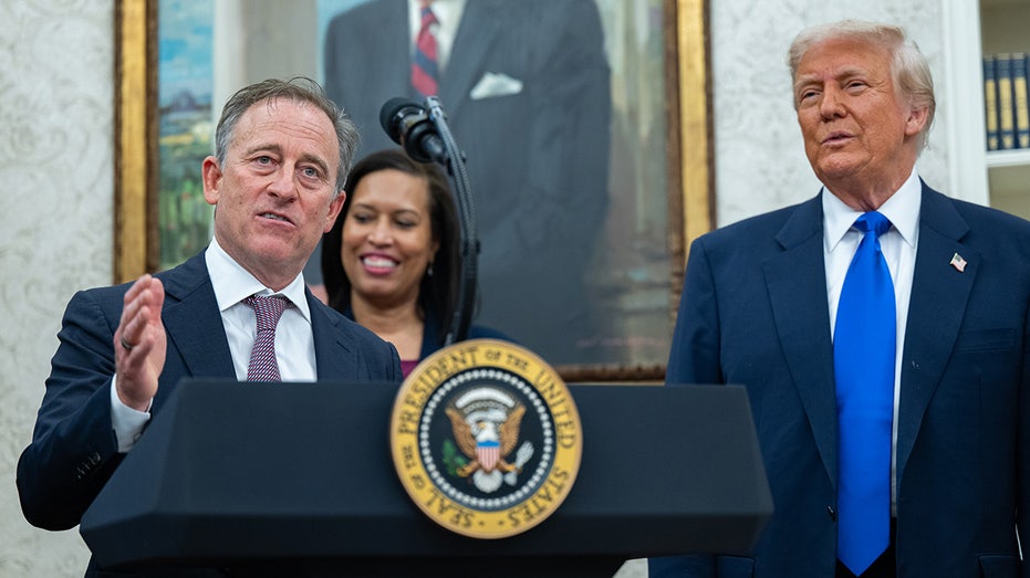 Trump Pressures Commanders to Revert to Redskins, Threatens Stadium Deal Block