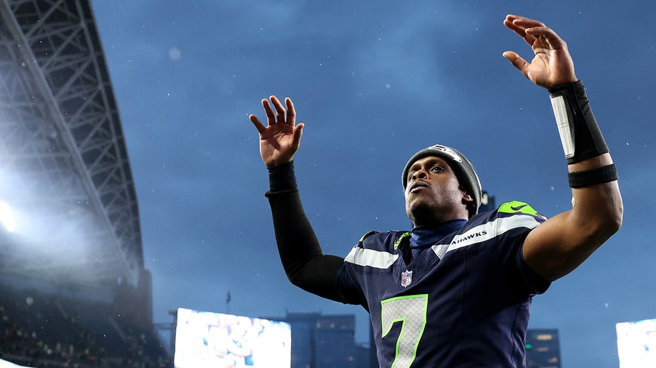 Geno Smith Reacts to Reported Move to Raiders: 'God is the Greatest'