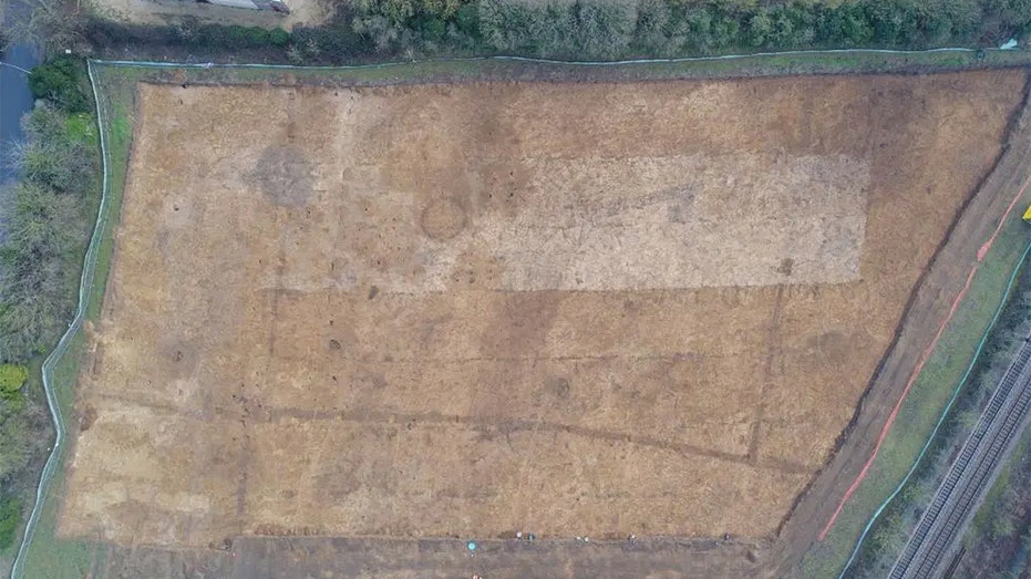 3,000-Year-Old Bronze Age Settlement Unearthed During Ipswich Roadwork
