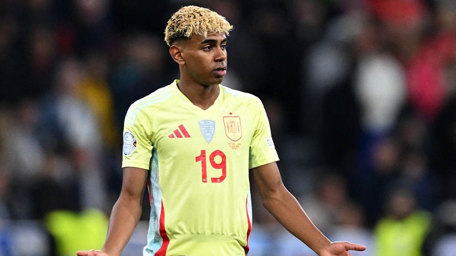 Barcelona Star Lamine Yamal Under Fire for Birthday Party Controversy Involving Dwarfism Entertainers