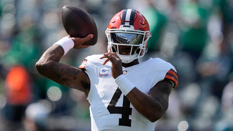 Deshaun Watson Posts Cryptic Message After Browns Owner's Comments
