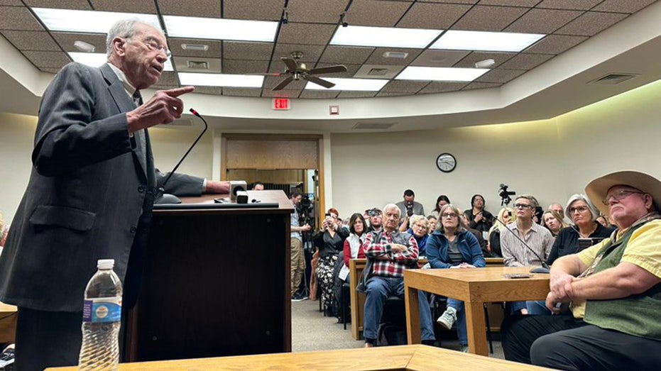 Chuck Grassley, 91, Waves and Smiles Amid Booing Protesters