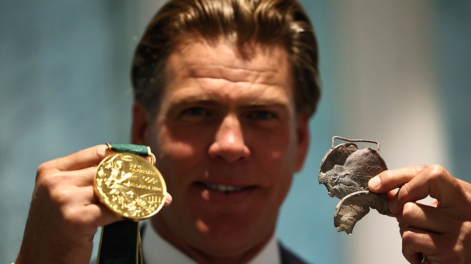 IOC Replaces Gary Hall Jr.’s 10 Olympic Medals Lost in Los Angeles Wildfires