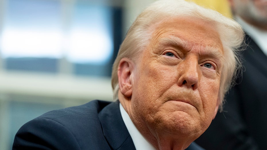 Trump Says US Should Spend 'Less Time Worrying About Putin,' Calls Former Advisor an 'Ineffective Loser'
