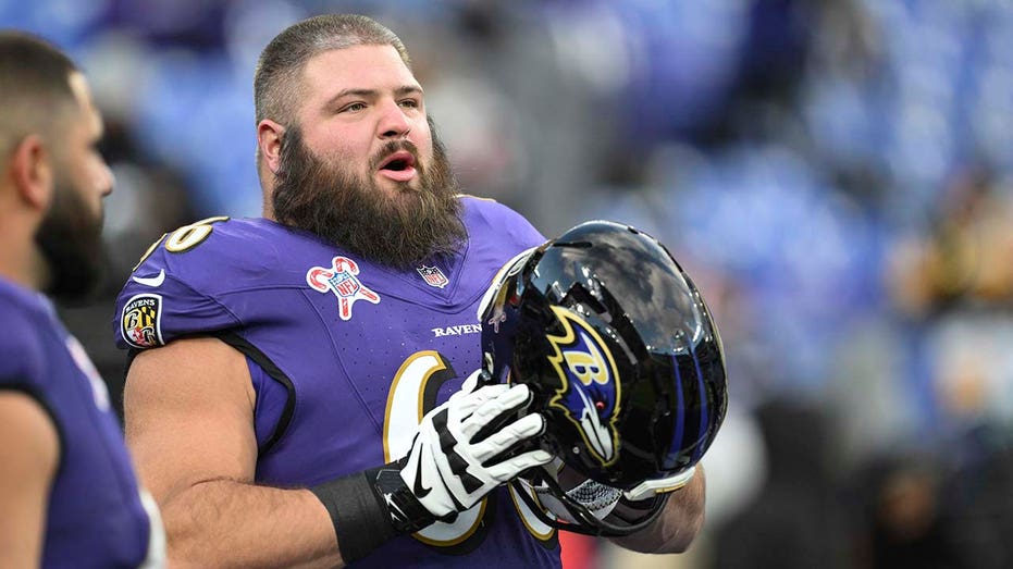 NFL Lineman Ben Cleveland Files for Divorce Weeks After DUI Arrest